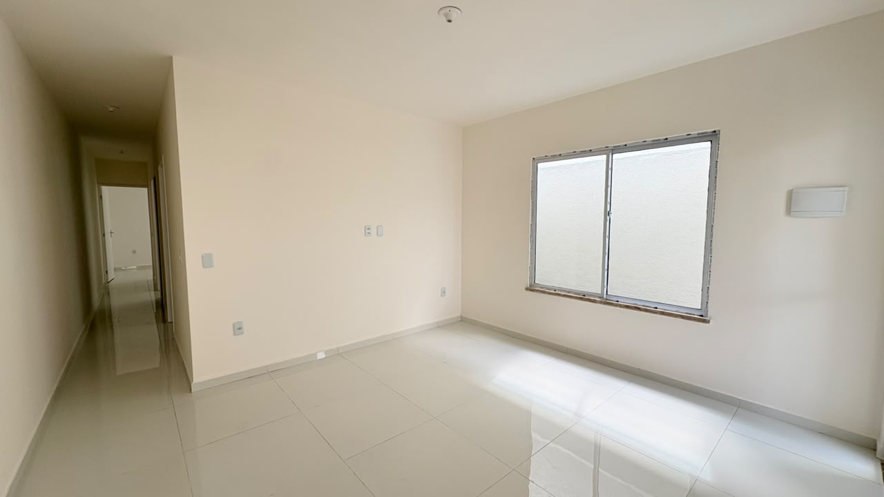Sala com vista para o corredor da casa